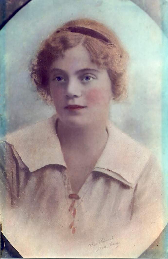 An image of Alice taken in Cork during the earlier twentieth century (Pranis Family)